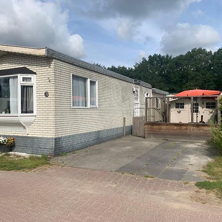 Chalet 4 persoons Anloo Buitenkant foto