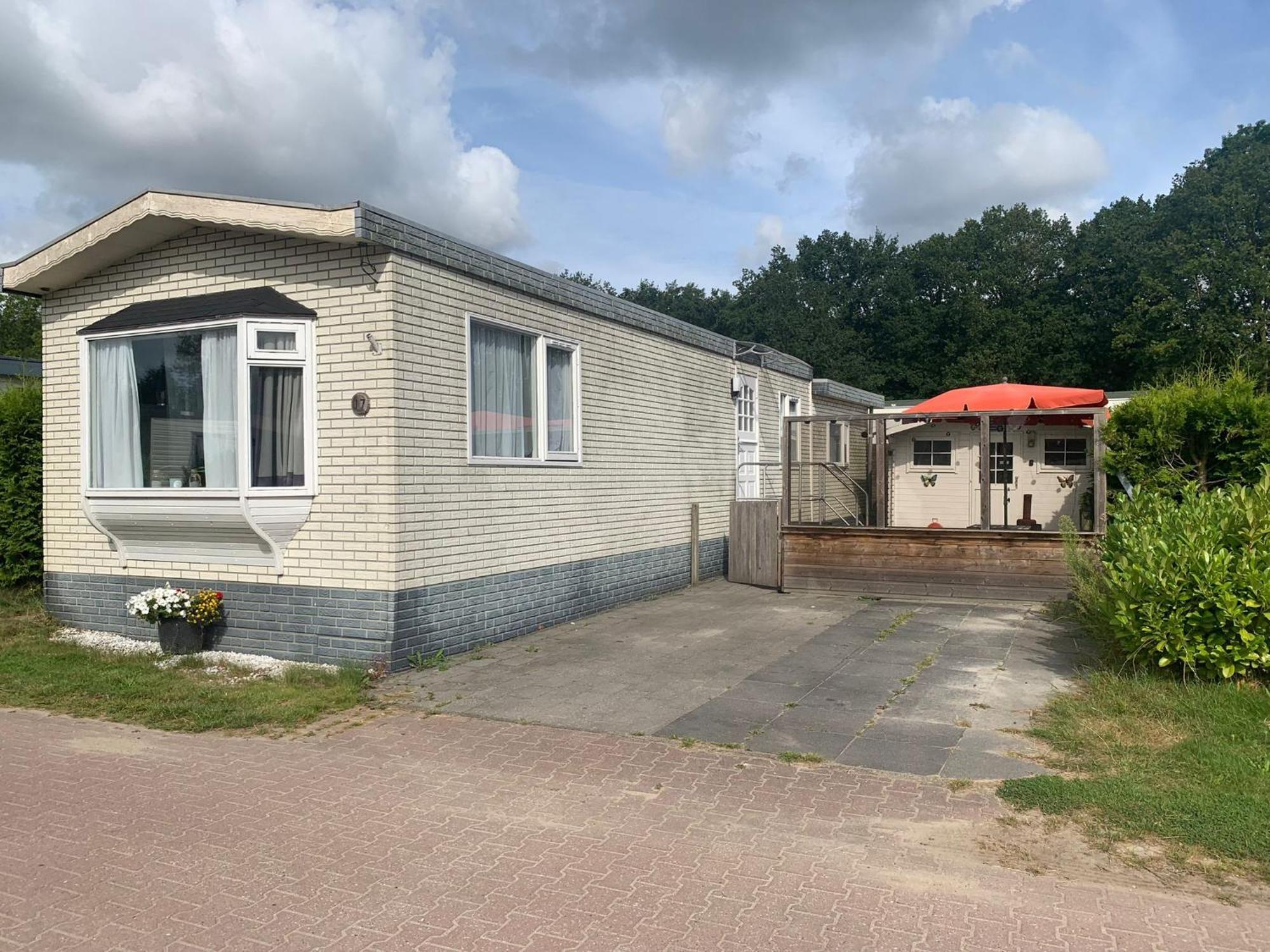 Chalet 4 persoons Anloo Buitenkant foto
